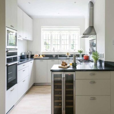 providing modular kitchens in gurgaon since 2007, we are the largest manufacturers for modular kitchen & wardrobe