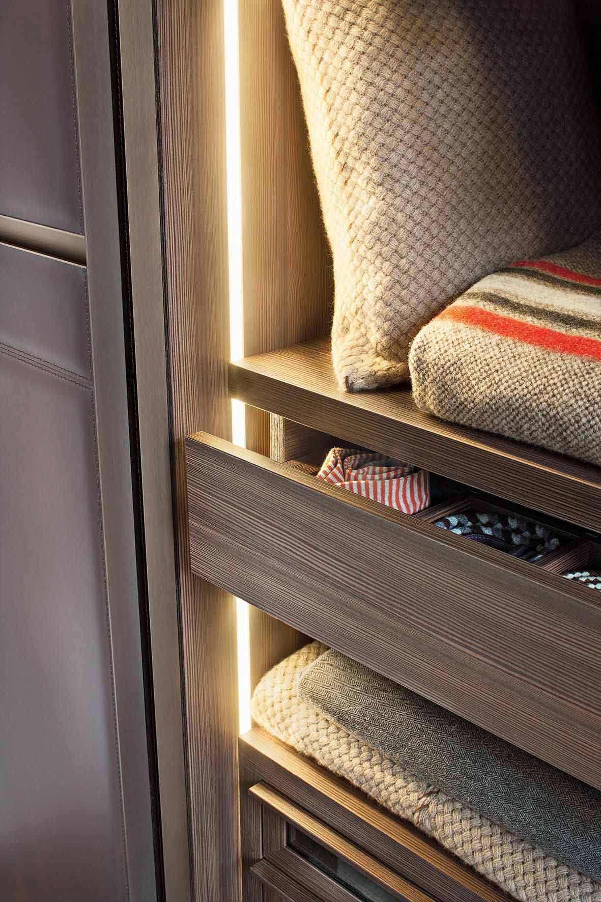 wardrobe-lights-inbuilt-gurgaon